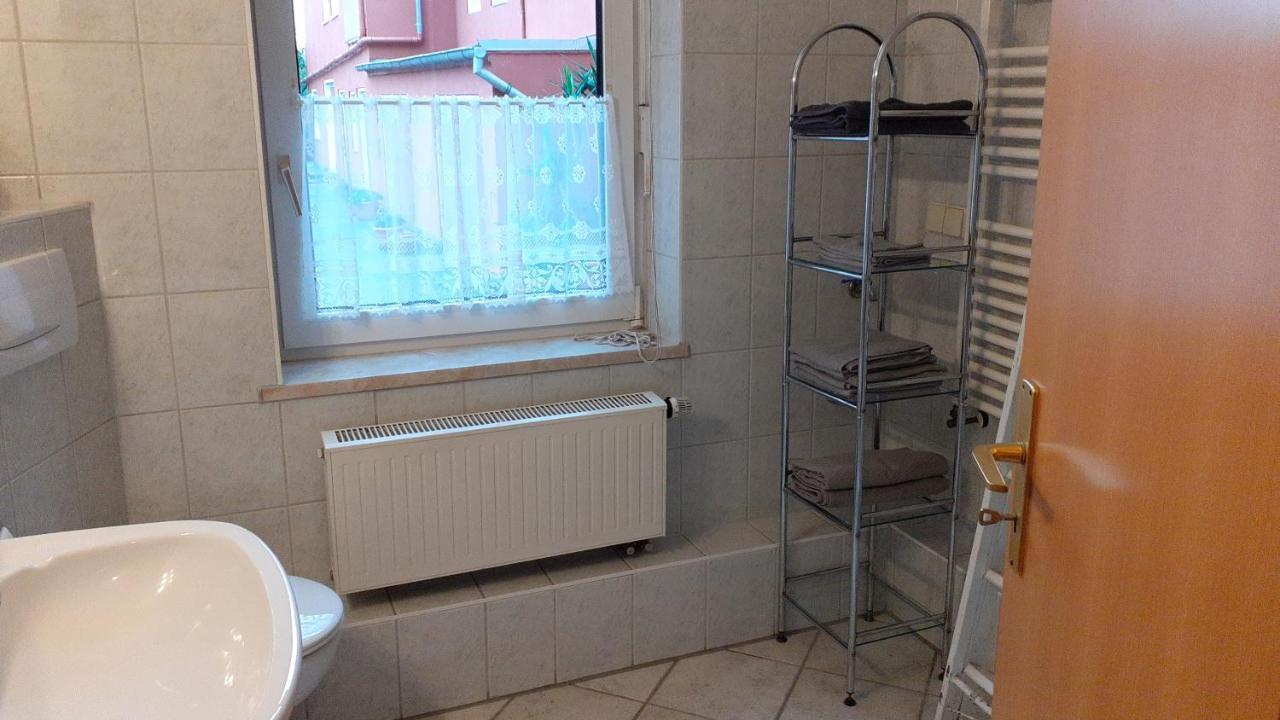 Gemutliche Zentrumsnahe Ferienwohnungen Mit Gemeinschaftsgarten Wittenberg Buitenkant foto